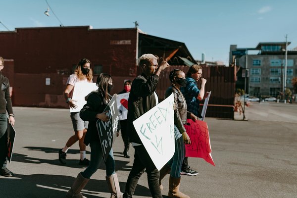 Rencontre gratuite pour femmes seniors :ouvrez de nouvelles portes